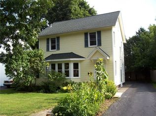 41 Monroe Pkwy, Rochester, NY 14618