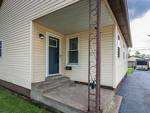 2nd image of 2404 Sheridan Ave