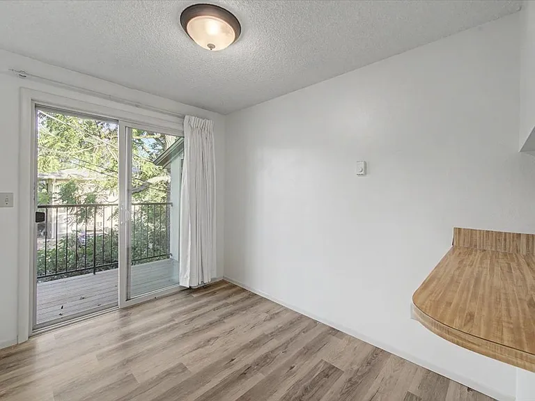 1079-1089 S Leadville Ave — Photo 11