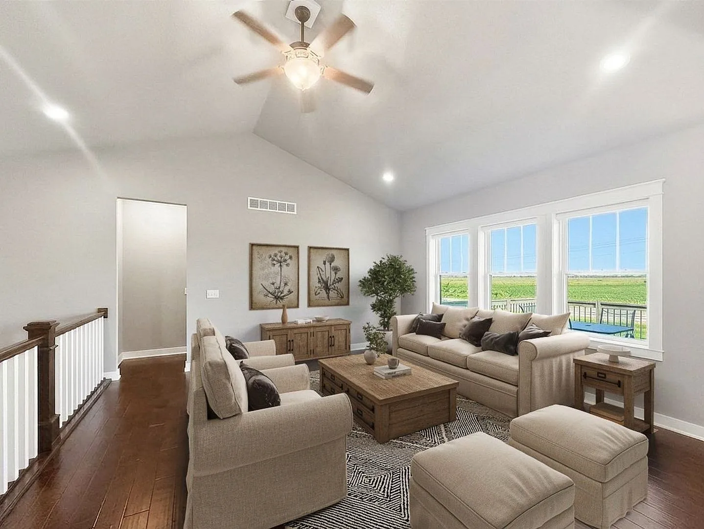 5811-5815 Quarry Dr — Photo 2