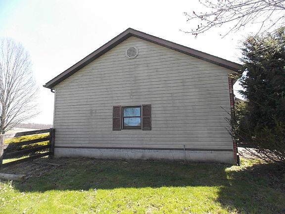 3rd image of 14100 Upper Fredericktown Rd