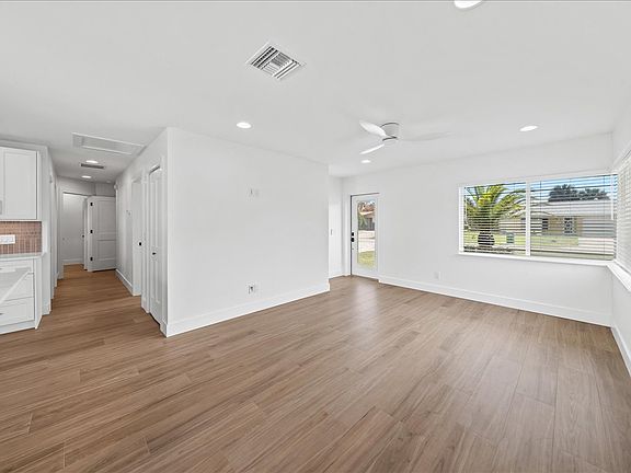 3rd image of 122 1st Ave
