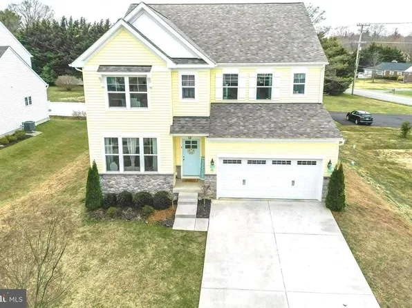 4 Dade Ct, Fallston, MD 21047