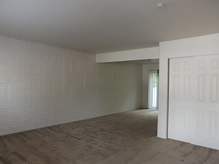 Westbrooke Commons Apartments and Townhomes — Photo 25