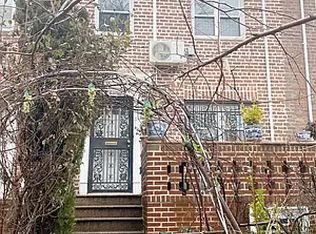 15329 78th Rd, Flushing, NY 11367