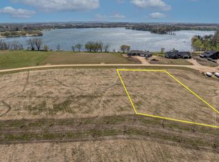 3 Lakeview Ct, Cleveland, MN 56017