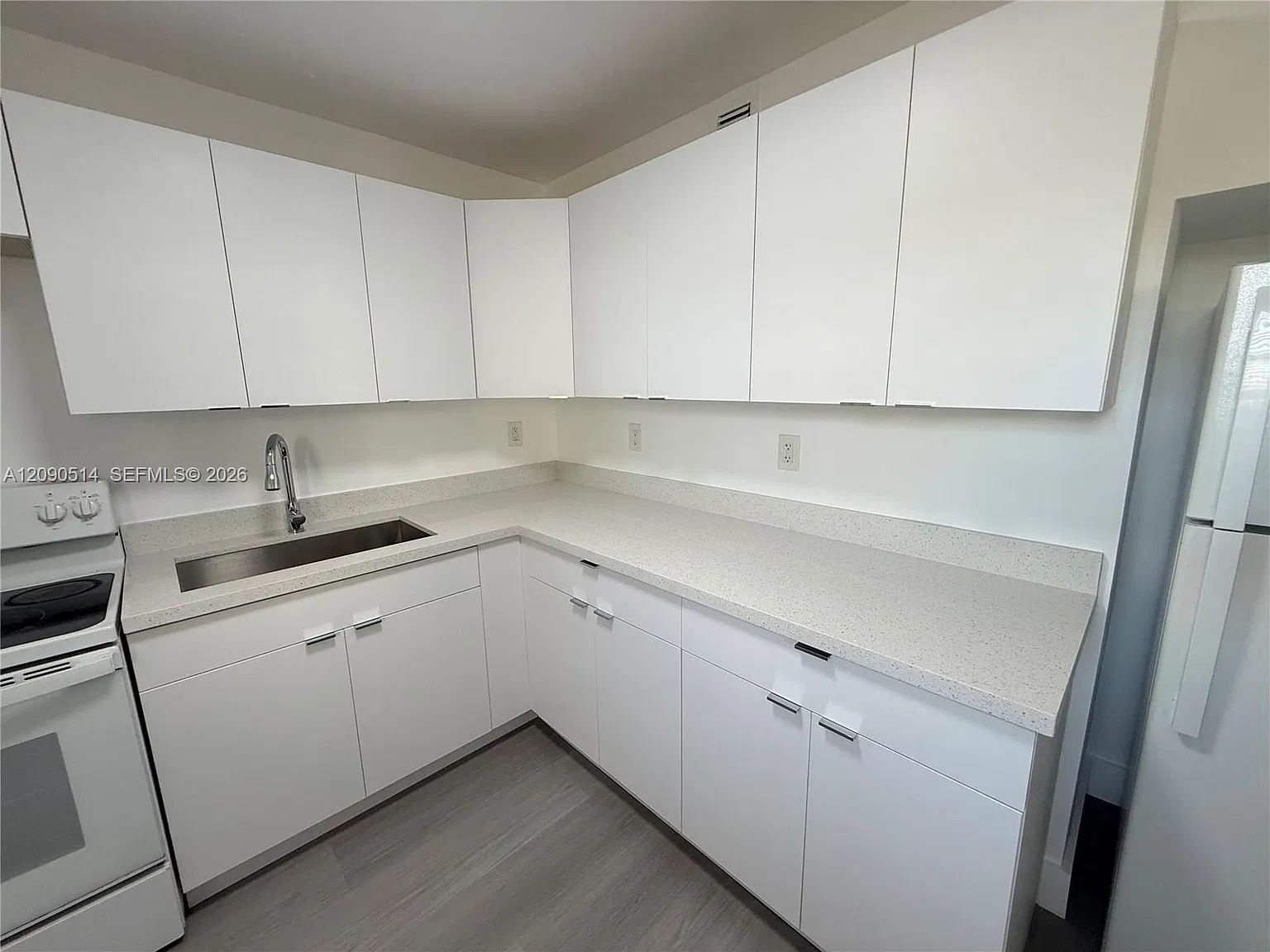 14140 SW 84th St — Photo 1
