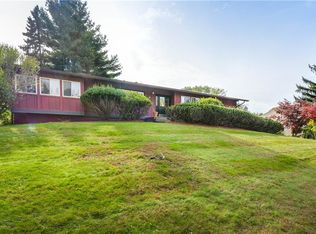 28 Pleasant Ridge Rd, Spring Valley, NY 10977