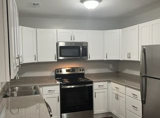 128 Rainbow Ct #128, Cary, NC 27511