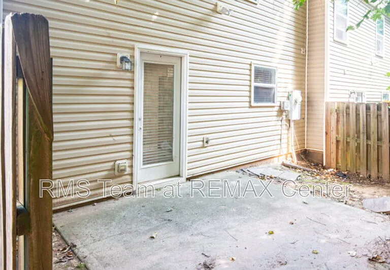 45 Providence Oak Ct — Photo 31