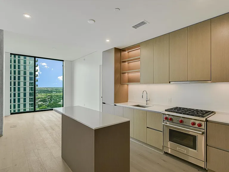 610 Davis St #2904 — Photo 1