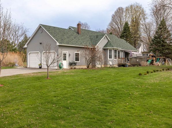 23 Terry Lane, Williston, VT 05495