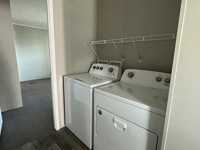 Linden Place — Photo 17