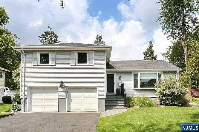 1st image of 363 Webster Dr