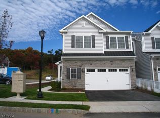 1 Warren Dr, Morristown, NJ 07960