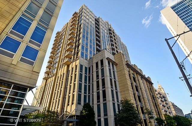 1st image of 720 N Larrabee St APT 1211