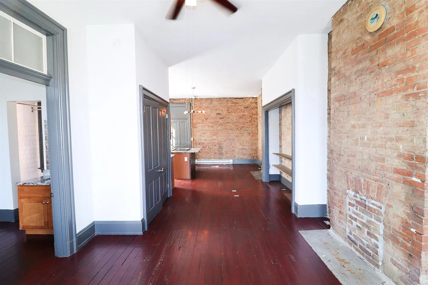 1531 Elm Street — Photo 3
