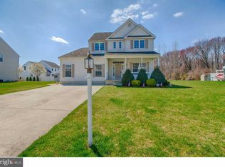 121 Penn Beach Dr, Pennsville, NJ 08070