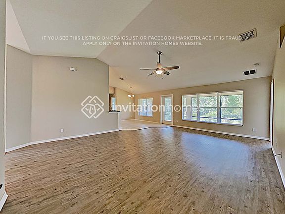 4th image of 560 Hearthglen Blvd