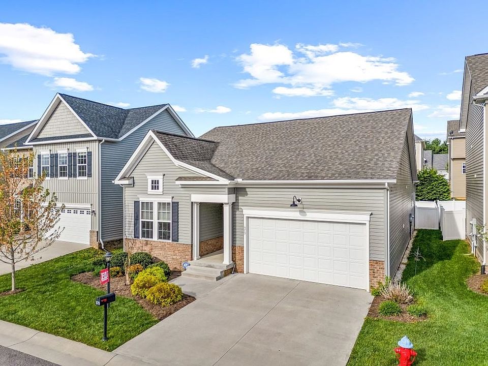 1st image of 575 Dewdrop Ln