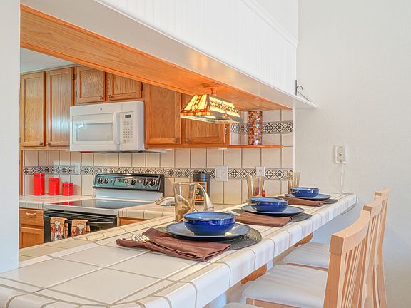 4th image of 880 N Winchester Blvd APT 204
