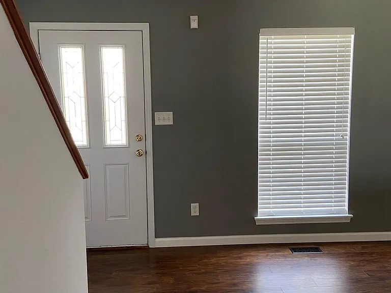 871 Hyde Dr — Photo 9