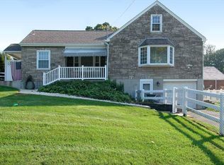 1373 Pittsburgh Rd, Valencia, PA 16059