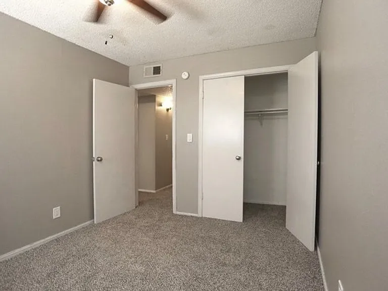 Bryant Grove Apartments — Photo 69