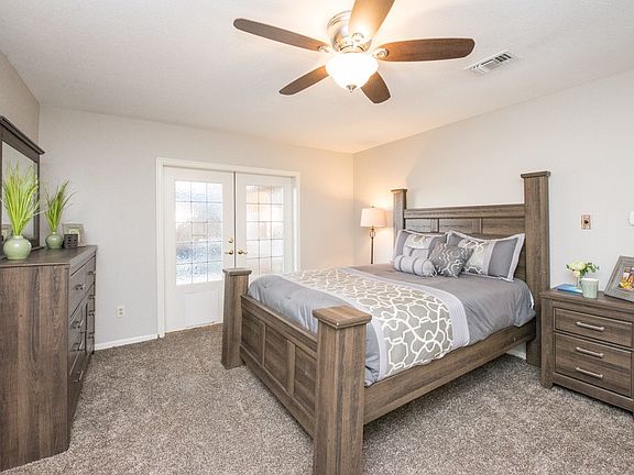 5th image of 15910 Bluffdale Dr