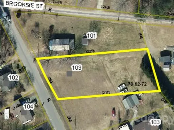 103 Curtis St, Morganton, NC 28655