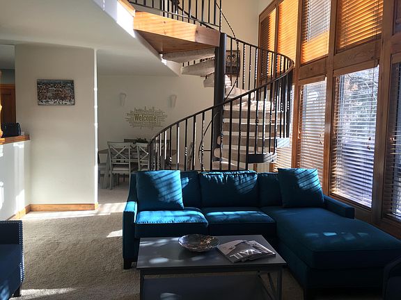 4th image of 142 Eagle Dr #B9