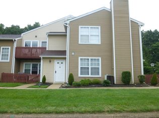 12 Woodbine Ct, Horsham, PA 19044