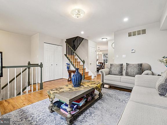 3rd image of 3562 Lowlen Ct Unit C