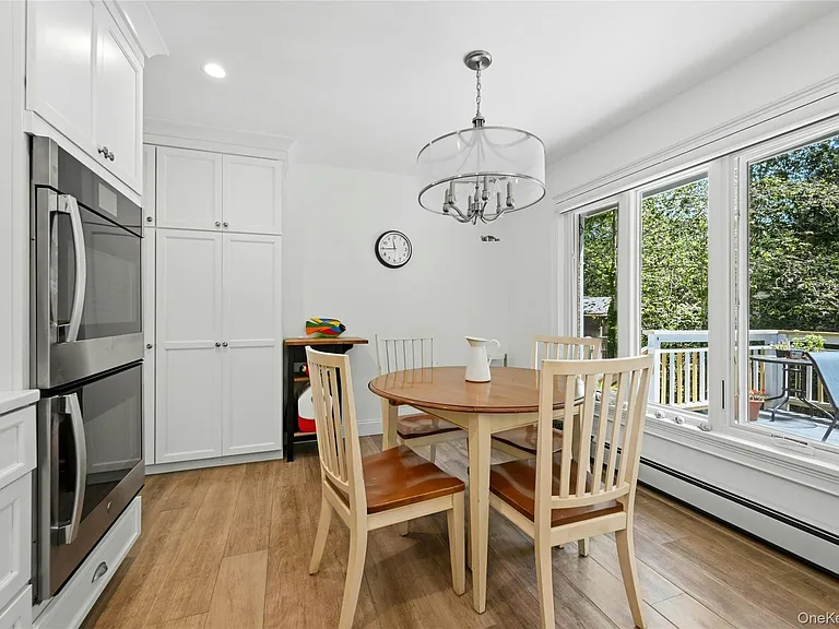 95 Linda Ln W — Photo 8