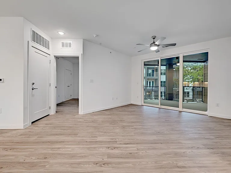4801 Springdale Rd #1204 — Photo 9