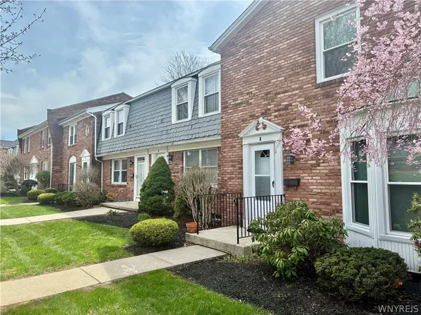 40 Hamlin Sq APT B, Buffalo, NY 14221