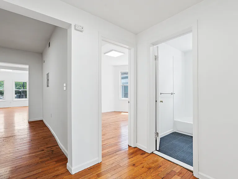 1043 Hunterdon St #2 — Photo 16
