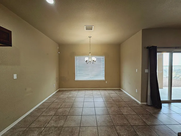 12185 Copper Valley Ln — Photo 6