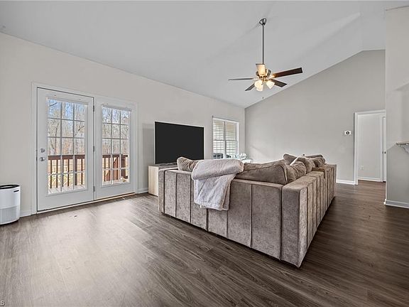 5th image of 4824 Lord Andrews Pl