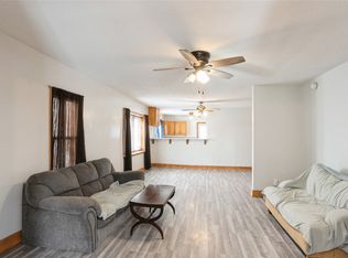 823 Grandview Ave, Des Moines, IA 50316