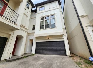 3205 Center St, Houston, TX 77007