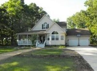 302 Davis Farm Dr, Selma, NC 27576