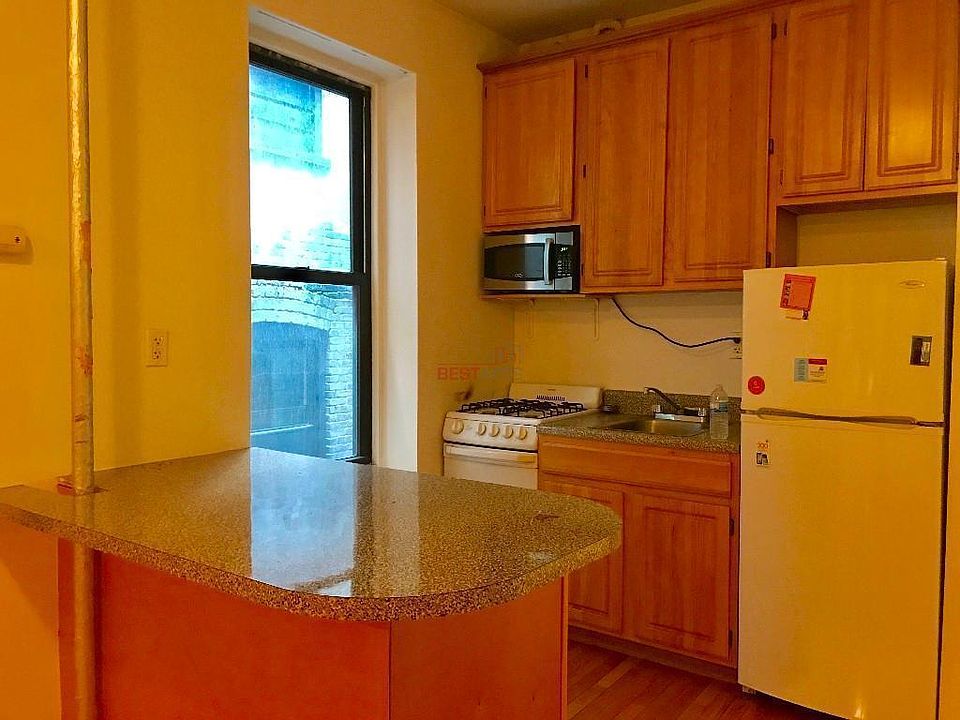 2nd image of 189 W 10th St Frnt 2
