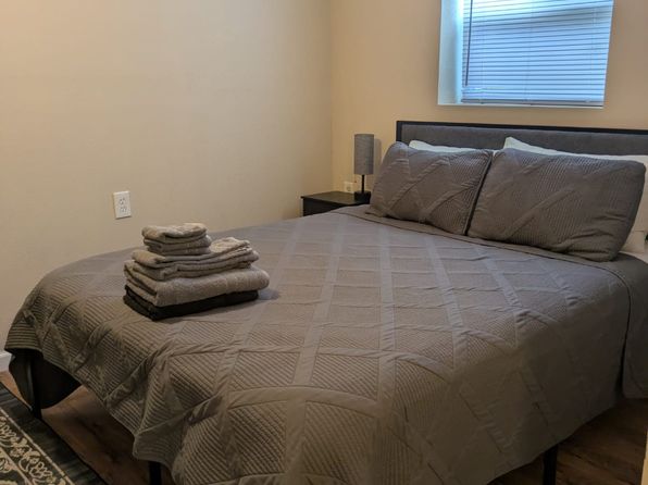 1824 N 77 Sunshine Strip #5
