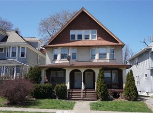 1348 Thoreau Rd, Lakewood, OH