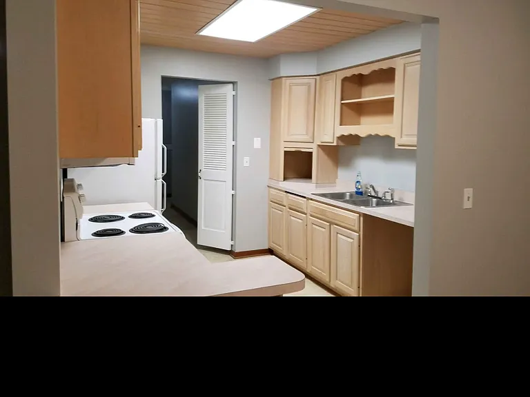 1845 Leland Rd #1 — Photo 6