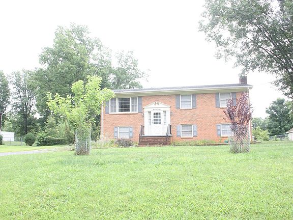2nd image of 116 Forest Park Dr