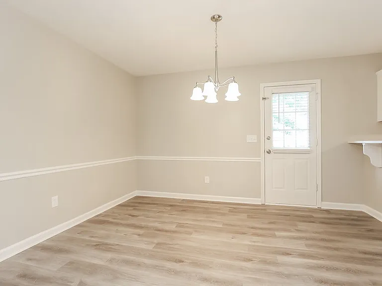 101 Cedar Bend Ct — Photo 4