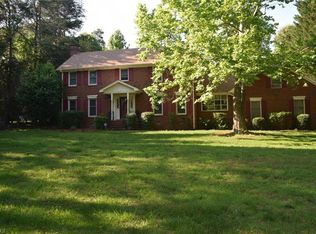 2207 Hunters Ridge Dr, Pleasant Garden, NC 27313