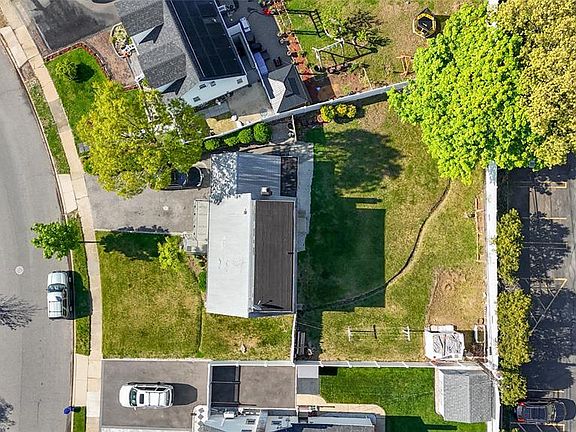 5th image of 47 Cardinal Road